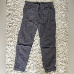 Woman’s linen pants